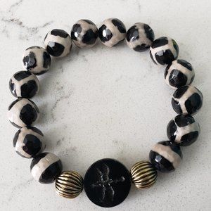 Giraffe Printed Agate Beaded Stretch Bracelet with Dragonfly Coin